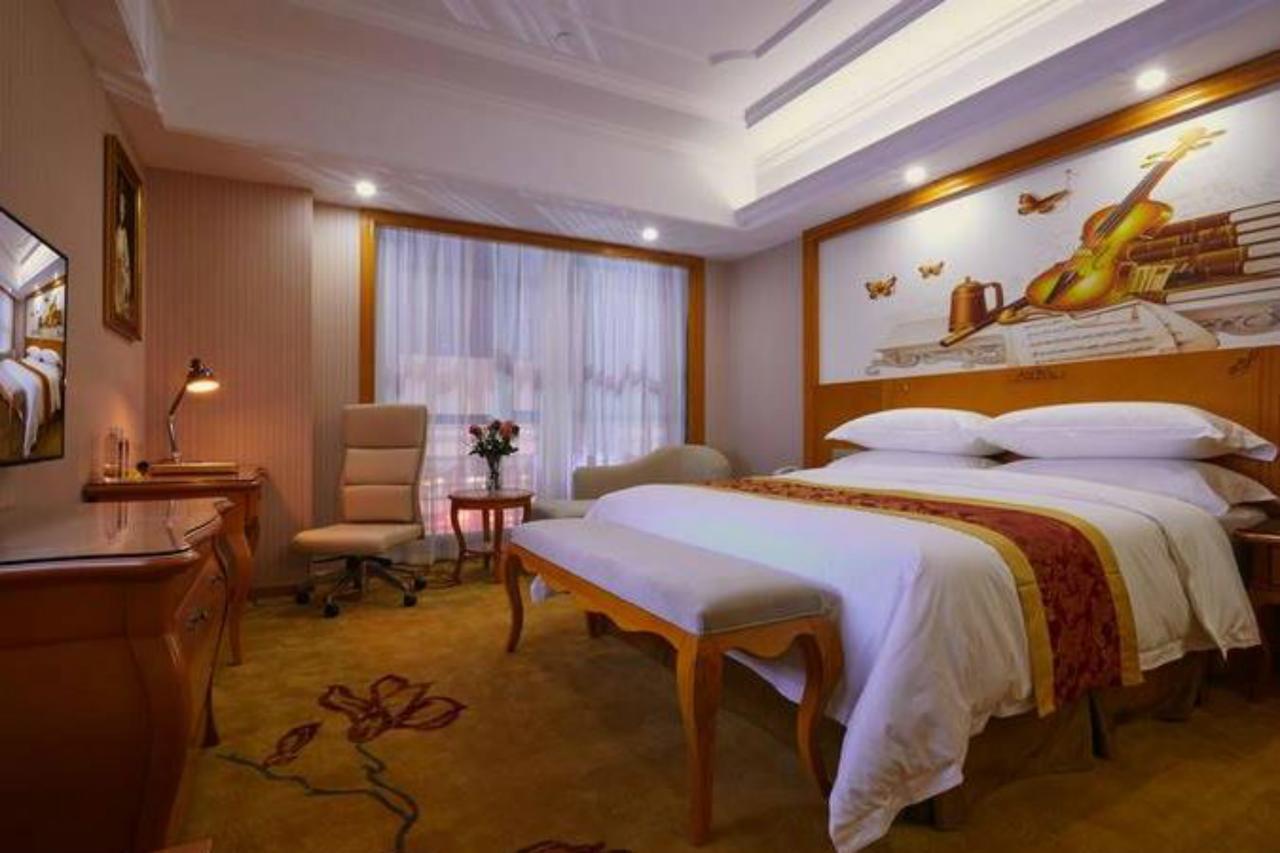 Venus International Hotel Shanghai South Shenjiang Road Exteriör bild