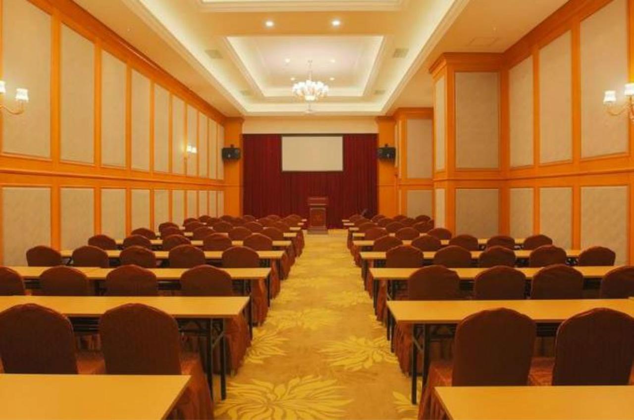 Venus International Hotel Shanghai South Shenjiang Road Exteriör bild